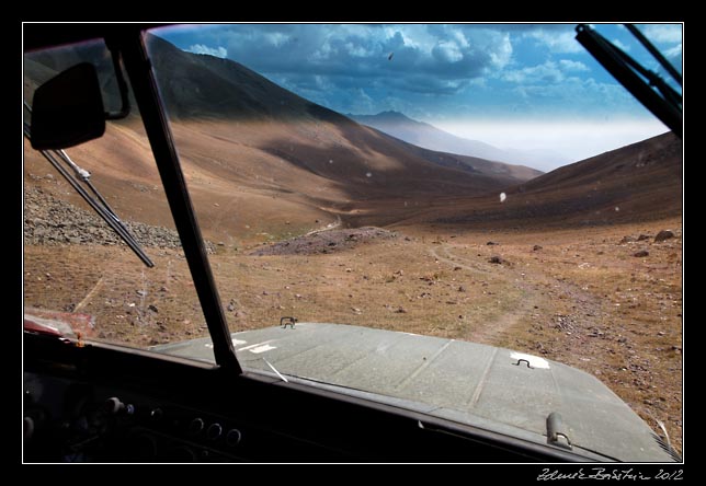 Armenia - Ughtasar - goin`back down