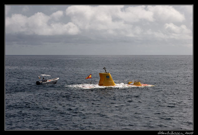 Gran Canaria - yellow submarine - Puerto de Mogn