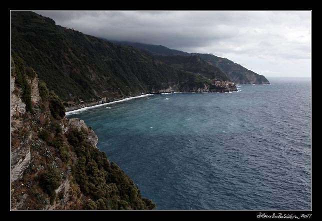 Cinque Terre - coastline south of Corniglia
