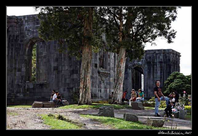 Costa Rica - Cartago - unfinished church