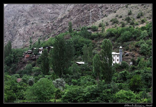 Turkey - around Yusufeli - oruh River valley